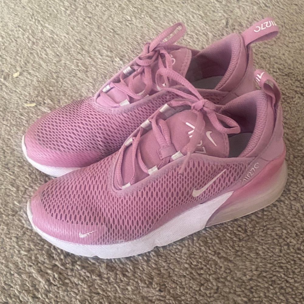 Nike Rose Mesh Sneakers